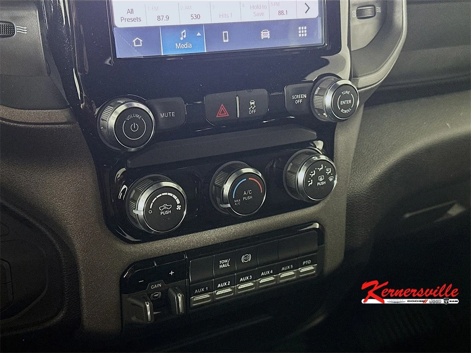 2026 Ram 4500 & 5500 - Image 15 of 20