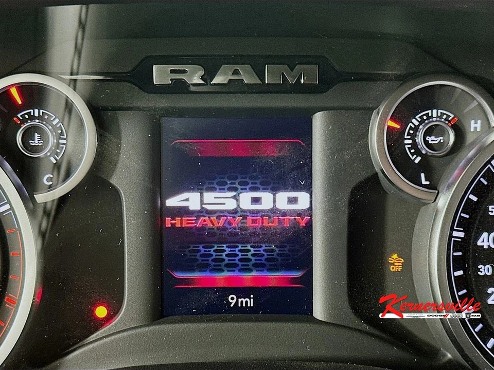 2026 Ram 4500 & 5500 - Image 11 of 12
