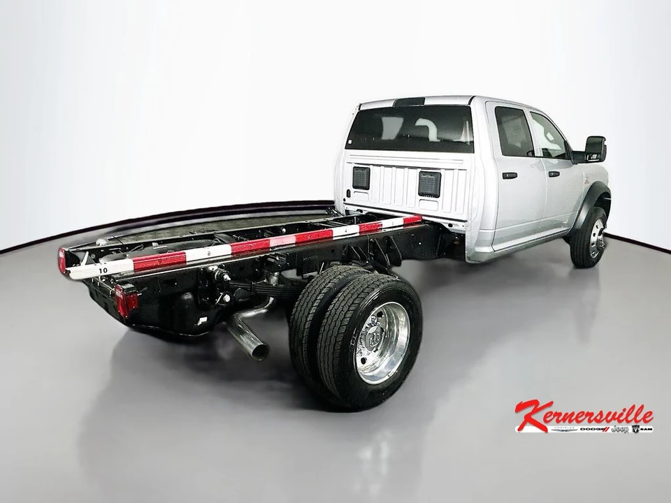 2026 Ram 4500 & 5500 - Image 7 of 20