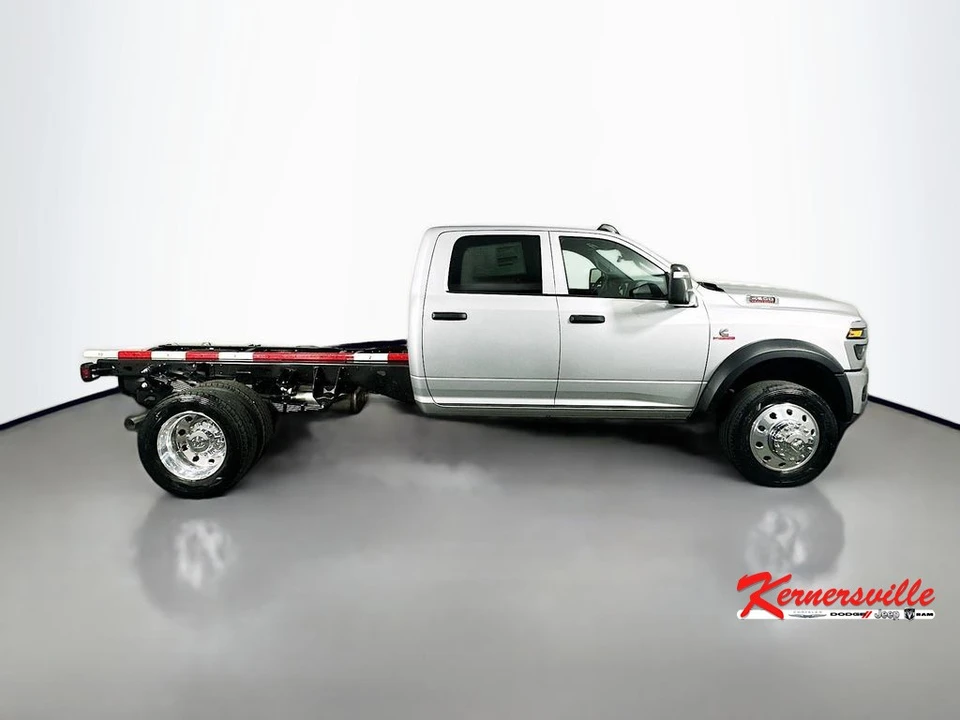 2026 Ram 4500 & 5500 - Image 8 of 12