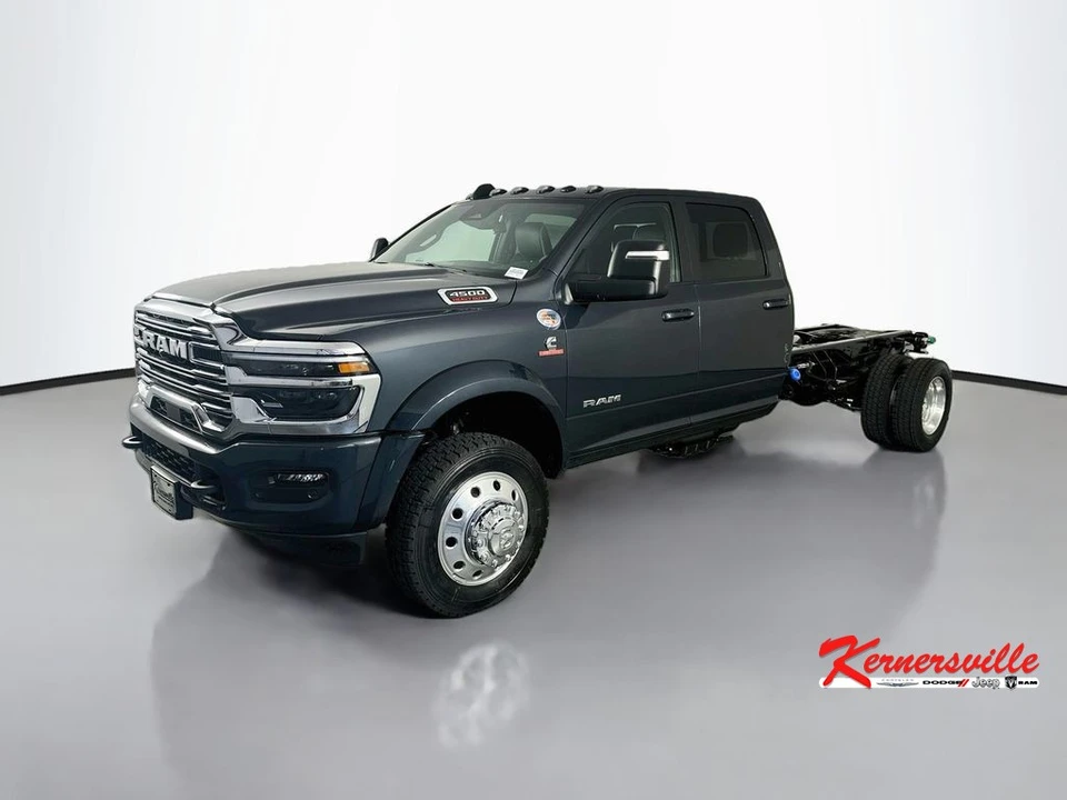 2026 Ram 4500 & 5500 - Image 3 of 20