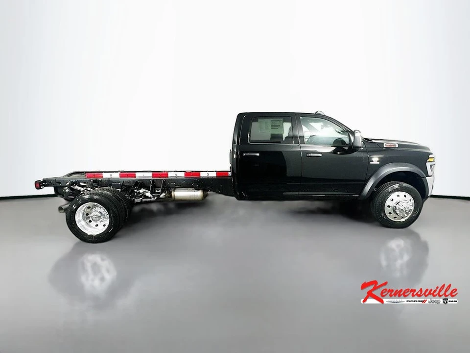 2026 Ram 4500 & 5500 - Image 8 of 20