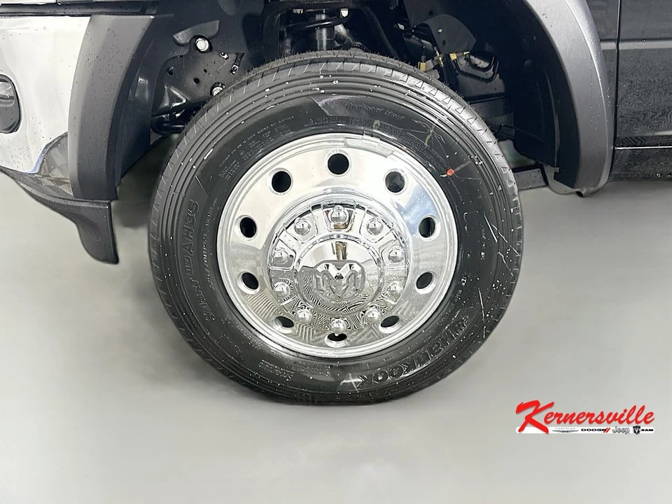 2026 Ram 4500 & 5500 - Image 16 of 20