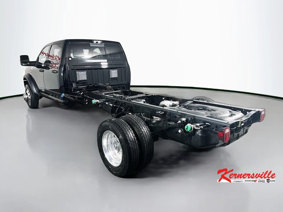 2026 Ram 4500 & 5500 - Image 5 of 20