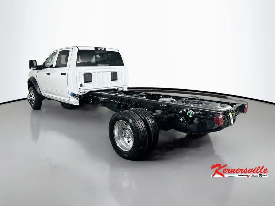 2026 Ram 4500 & 5500 - Image 5 of 12