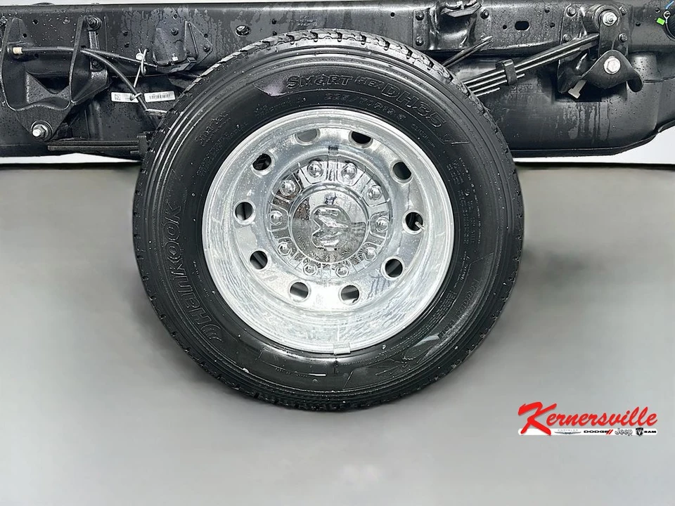 2026 Ram 4500 & 5500 - Image 16 of 21