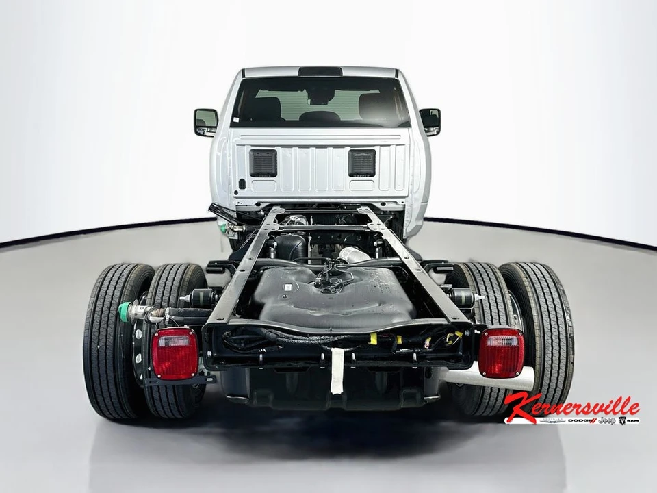 2026 Ram 4500 & 5500 - Image 6 of 20