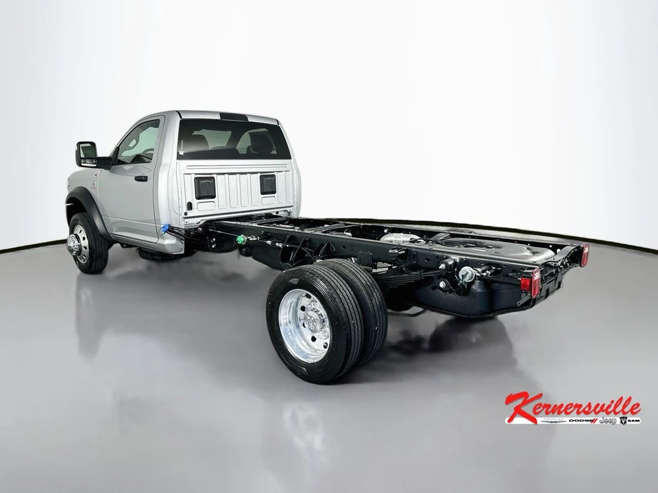 2026 Ram 4500 & 5500 - Image 5 of 20