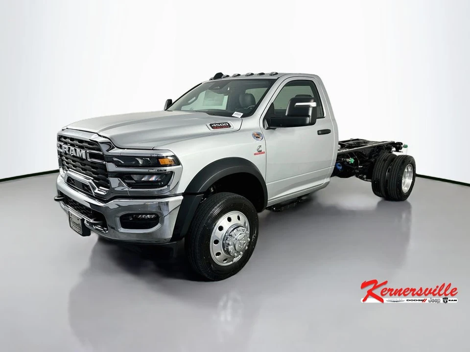 2026 Ram 4500 & 5500 - Image 3 of 20