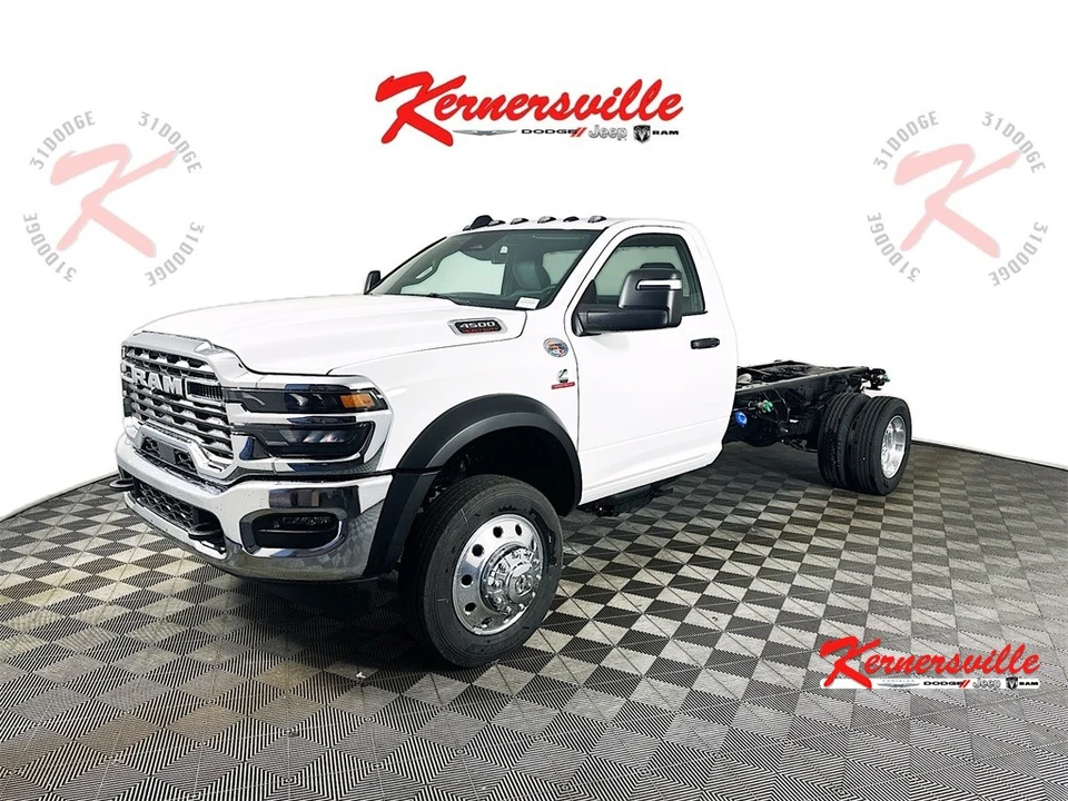 2026 Ram 4500 & 5500 - Image 3 of 21