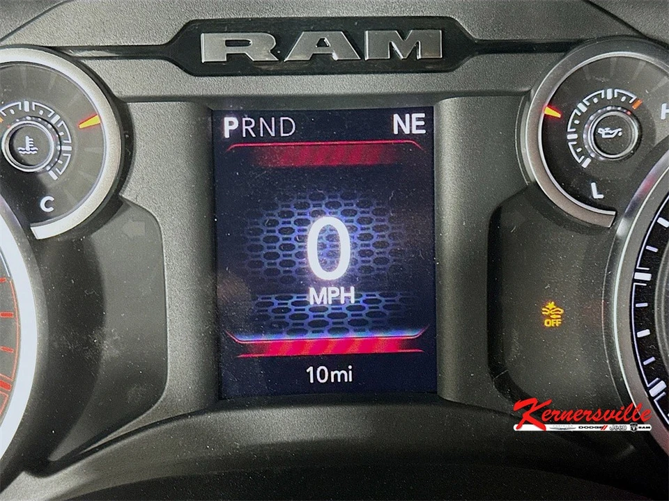 2026 Ram 4500 & 5500 - Image 11 of 12