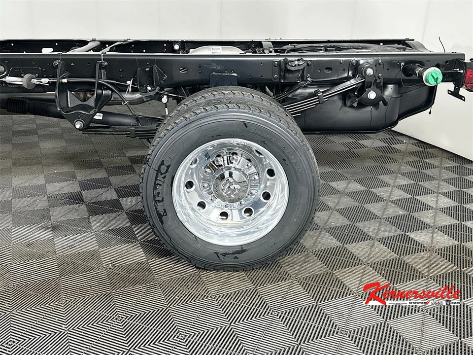 2026 Ram 4500 & 5500 - Image 16 of 20