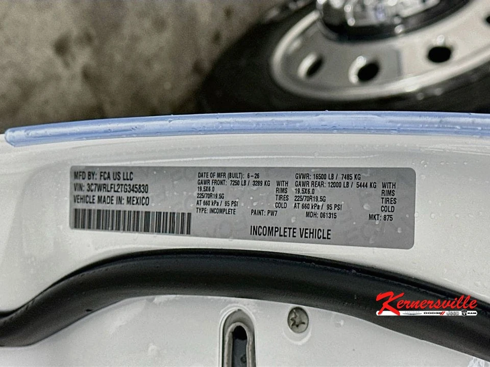 2026 Ram 4500 & 5500 - Image 18 of 20