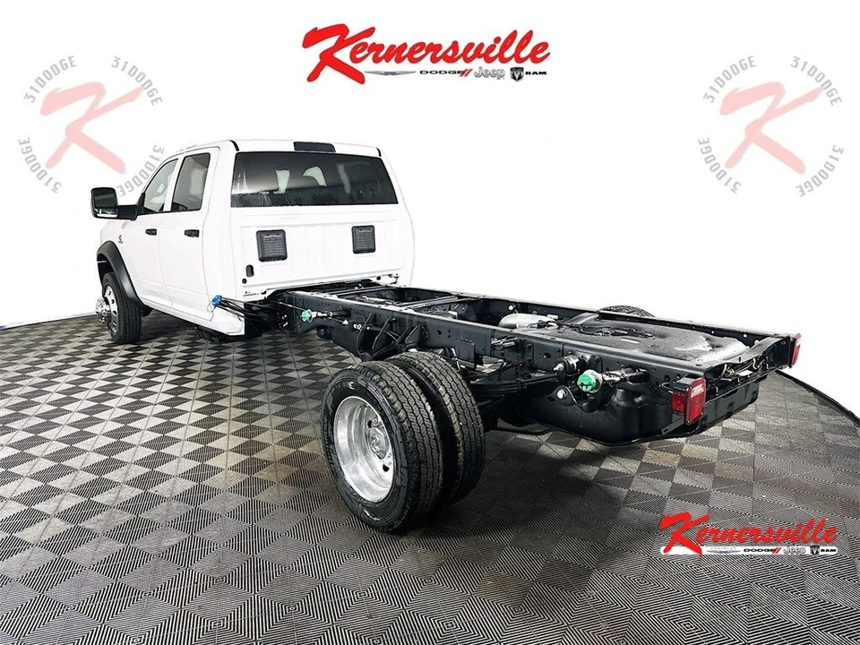 2026 Ram 4500 & 5500 - Image 5 of 20