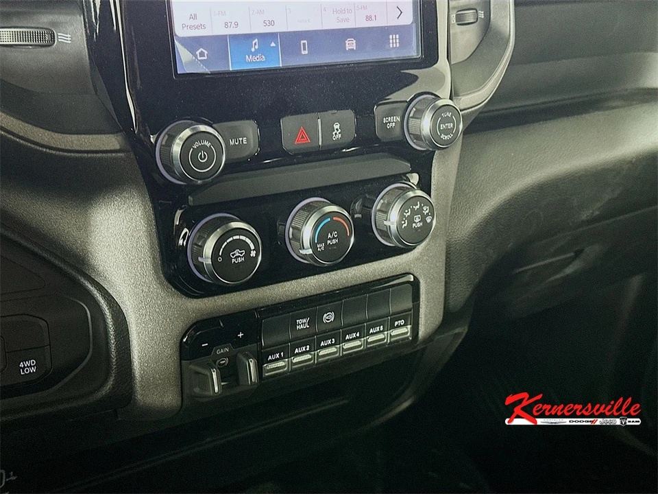 2026 Ram 4500 & 5500 - Image 15 of 20