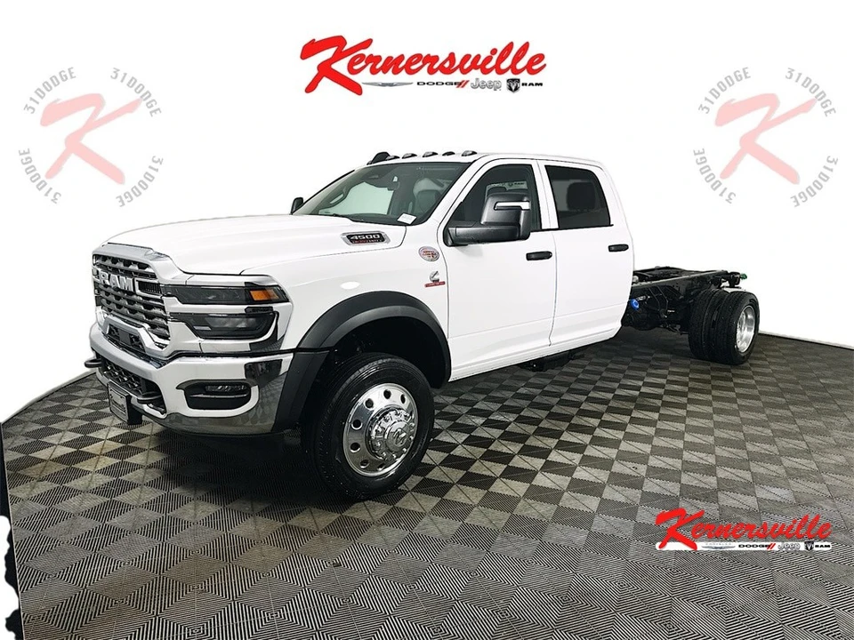 2026 Ram 4500 & 5500 - Image 3 of 12