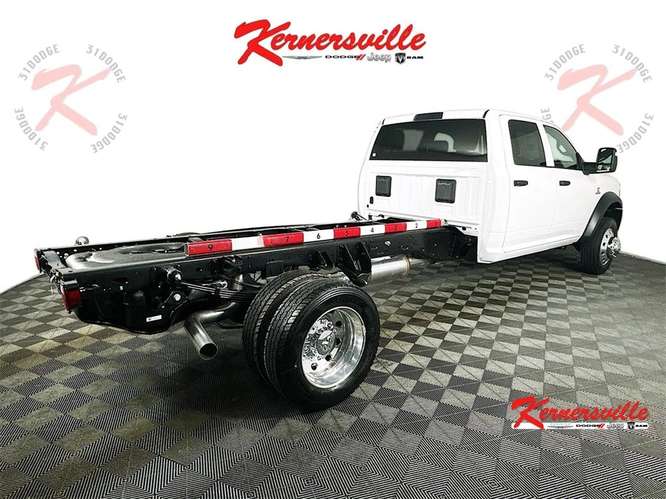 2026 Ram 4500 & 5500 - Image 7 of 12