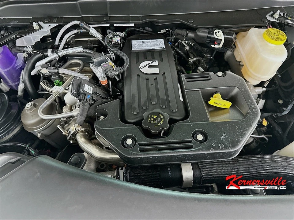 2026 Ram 4500 & 5500 - Image 17 of 20