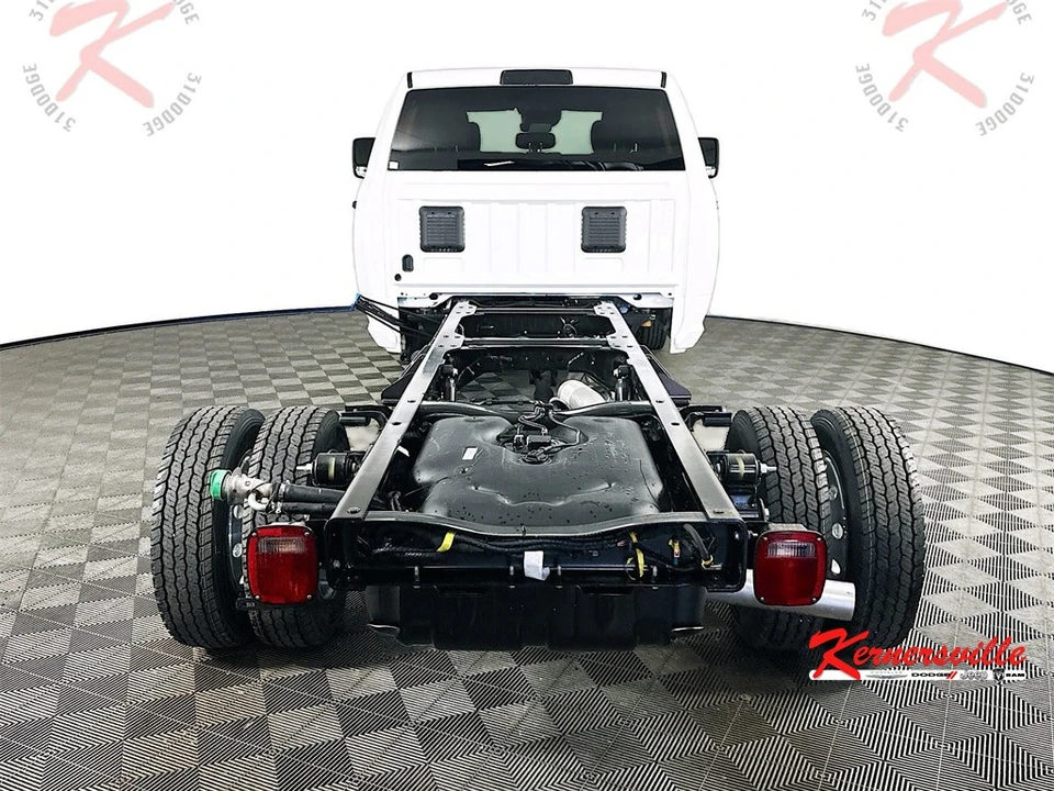 2026 Ram 4500 & 5500 - Image 6 of 12