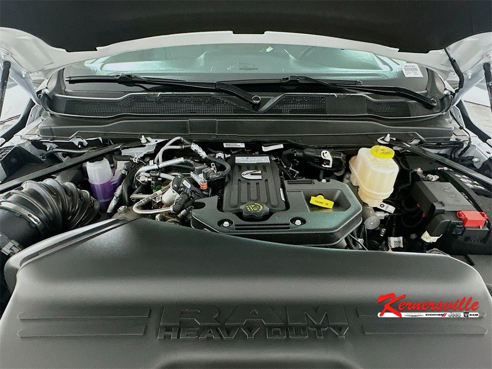 2026 Ram 4500 & 5500 - Image 17 of 21
