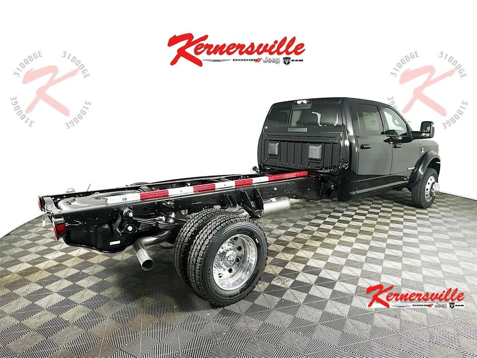 2026 Ram 4500 & 5500 - Image 7 of 20