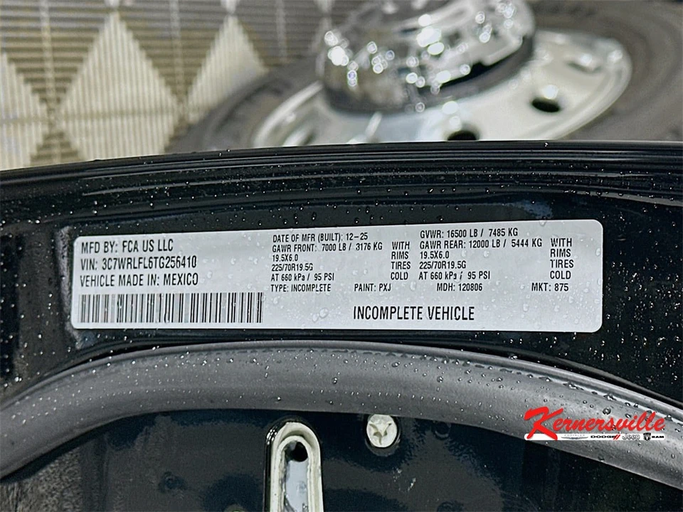 2026 Ram 4500 & 5500 - Image 18 of 20