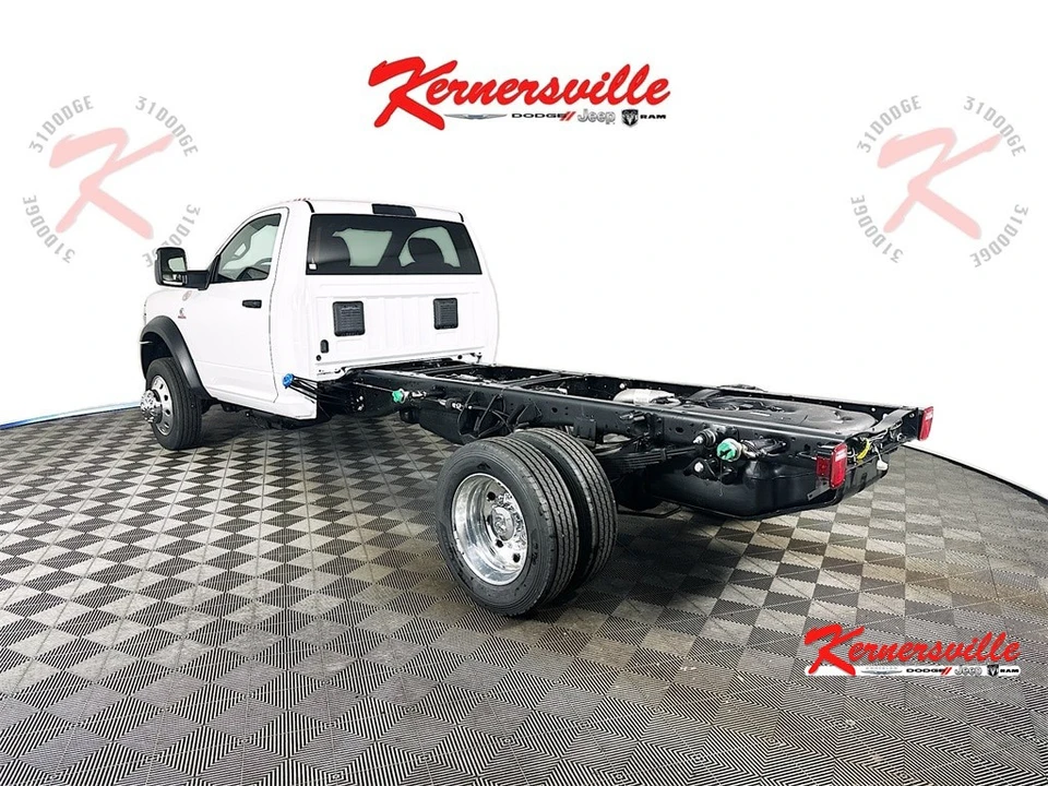 2026 Ram 4500 & 5500 - Image 5 of 21