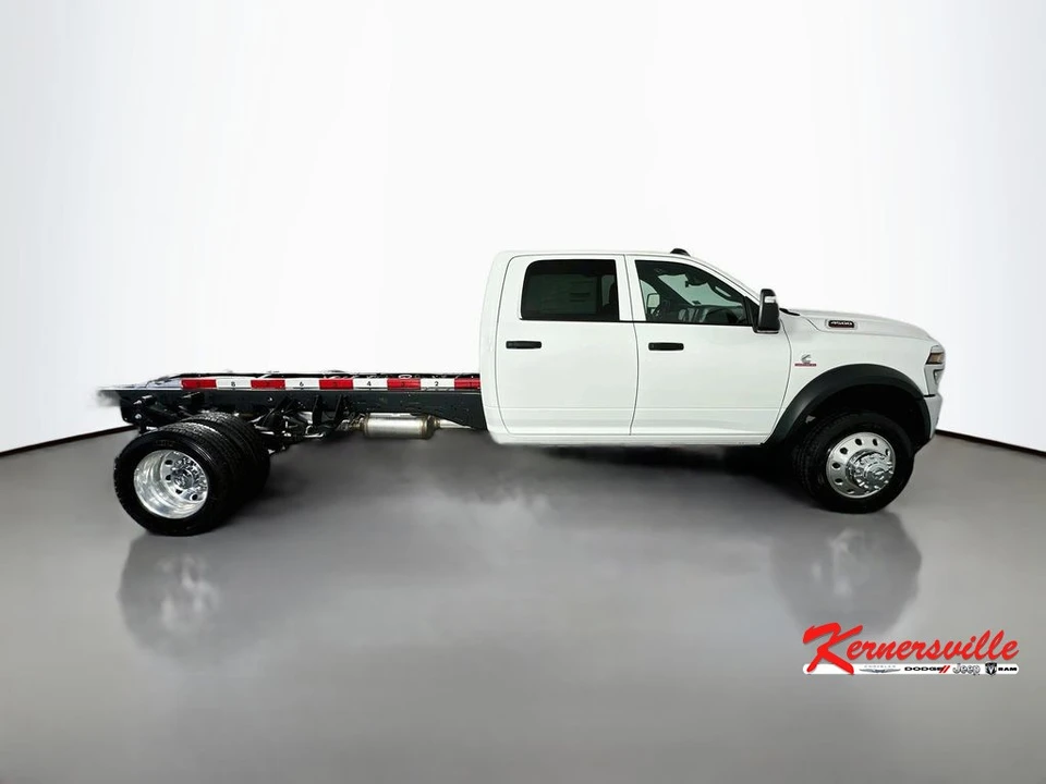 2026 Ram 4500 & 5500 - Image 8 of 20
