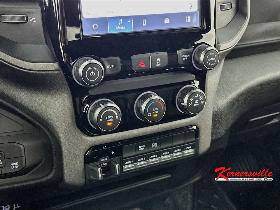 2026 Ram 4500 & 5500 - Image 15 of 20