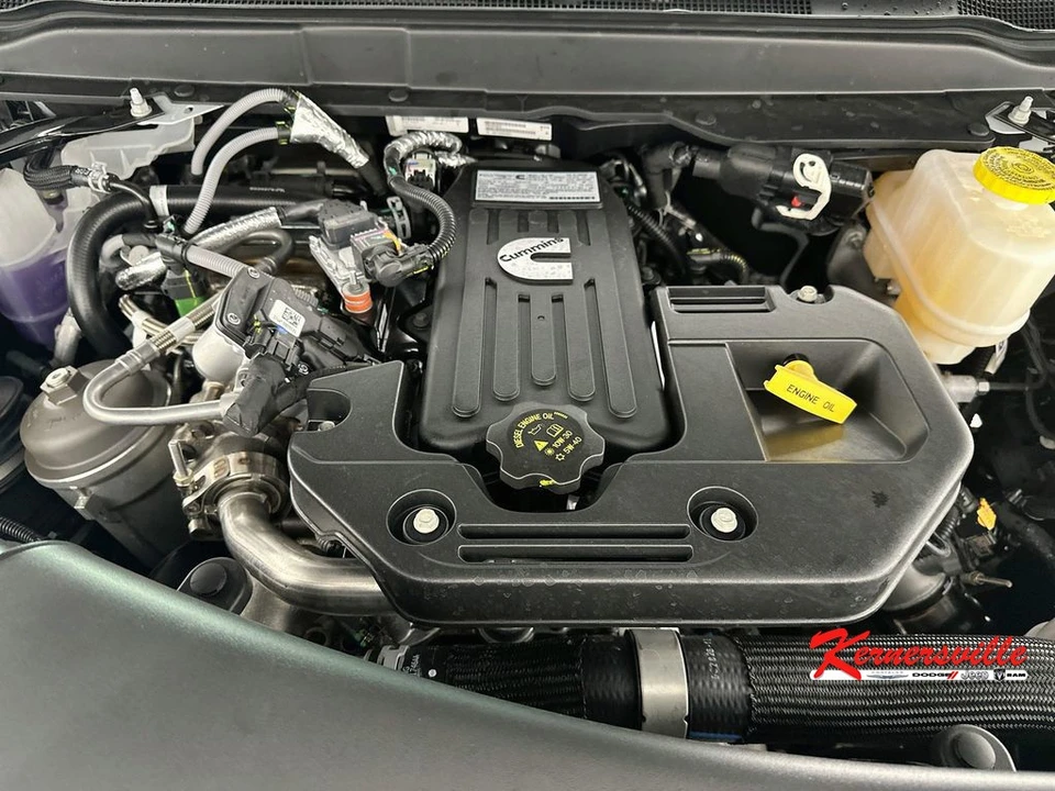 2026 Ram 4500 & 5500 - Image 17 of 20