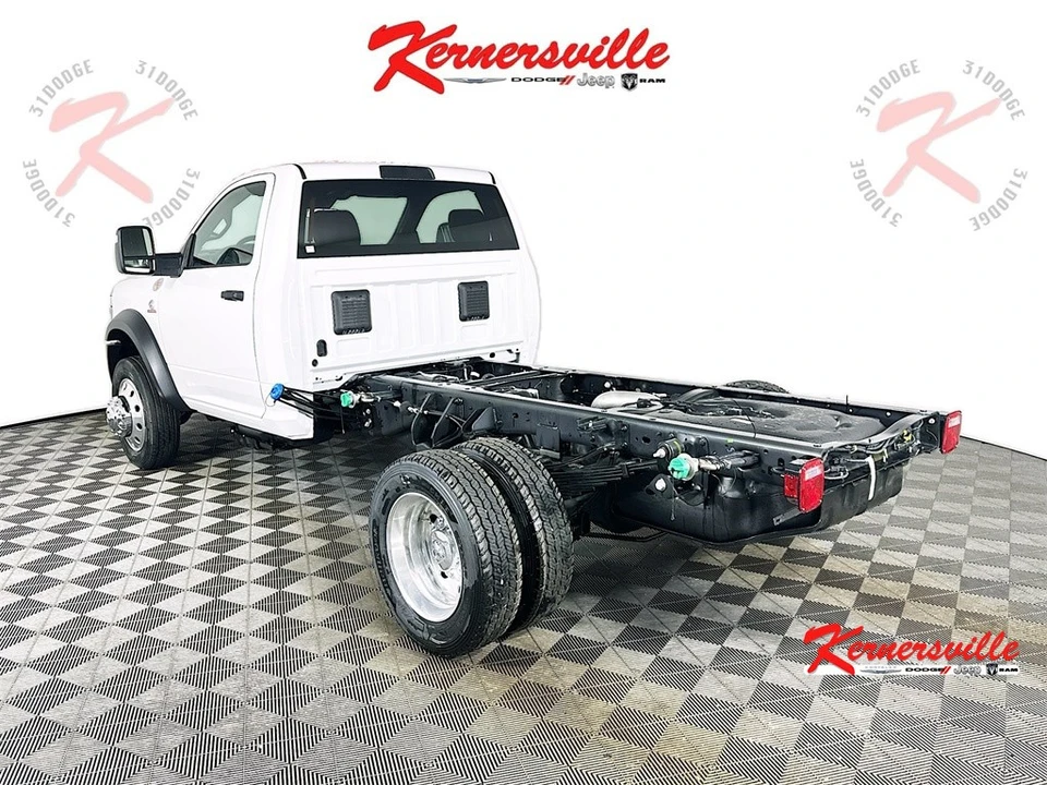 2026 Ram 4500 & 5500 - Image 5 of 21