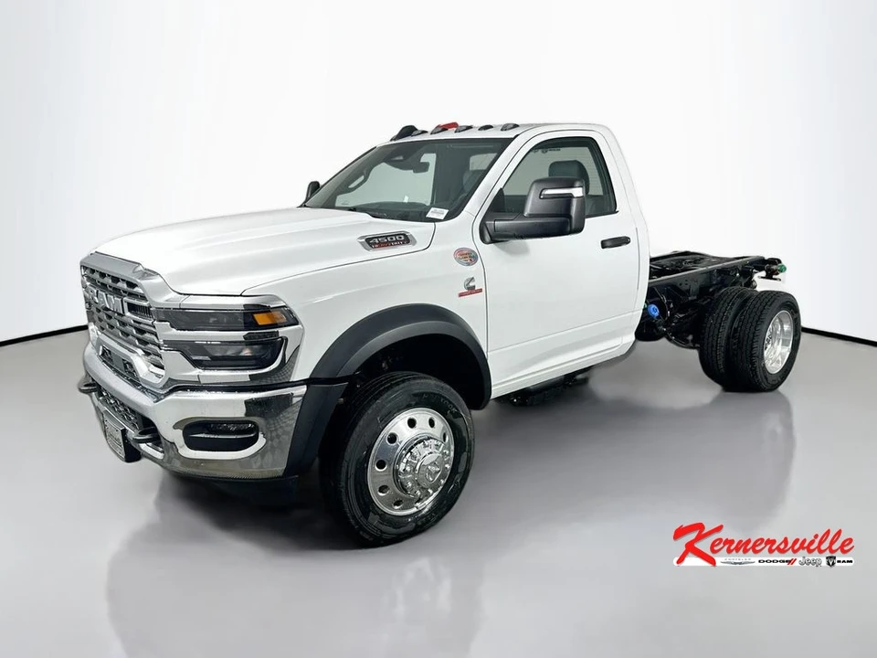 2026 Ram 4500 & 5500 - Image 3 of 21