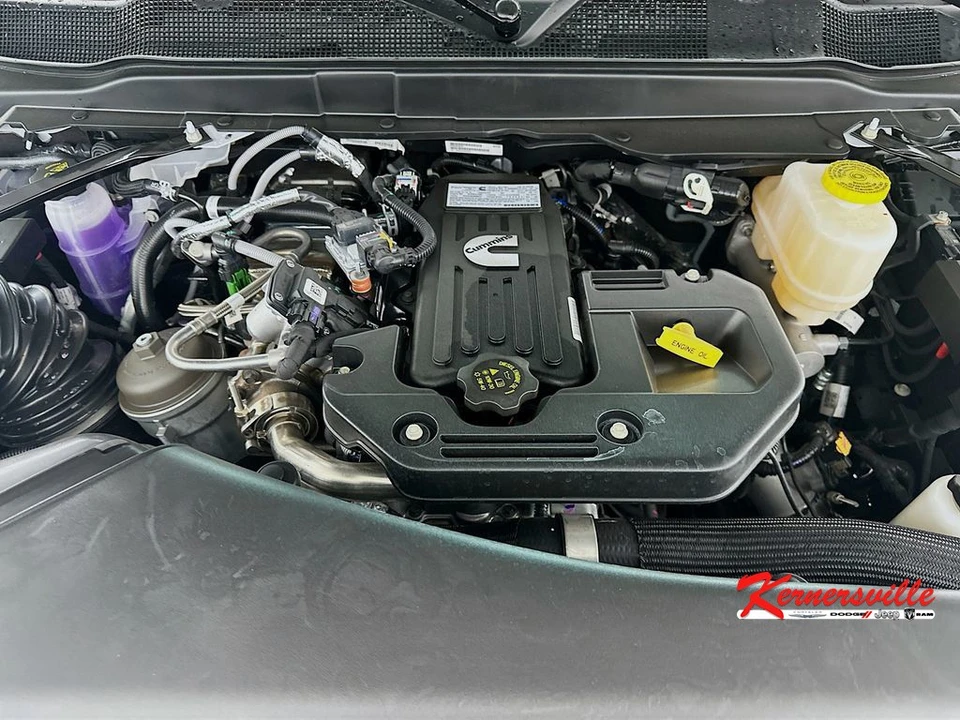 2026 Ram 4500 & 5500 - Image 17 of 21