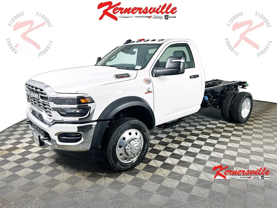 2026 Ram 4500 & 5500 - Image 3 of 21