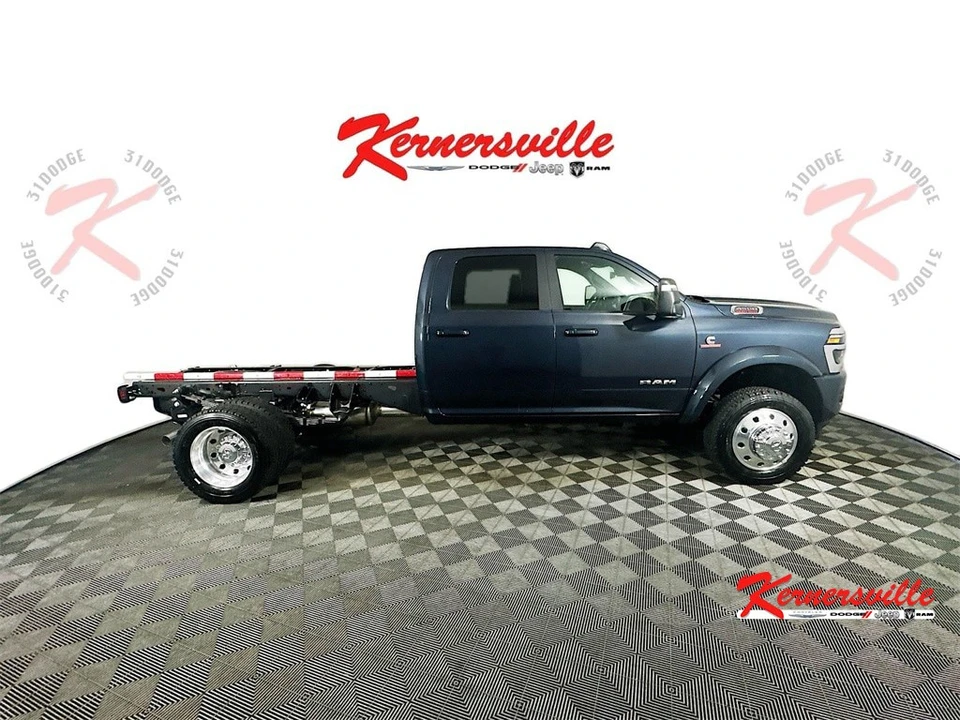 2026 Ram 4500 & 5500 - Image 8 of 12