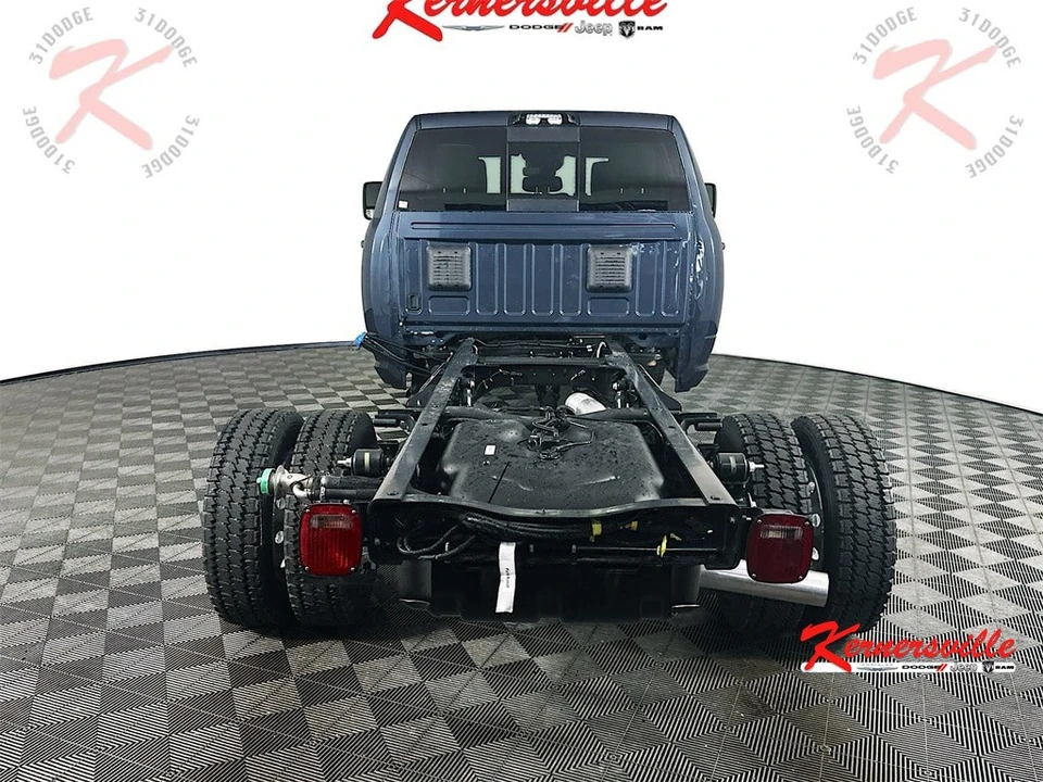 2026 Ram 4500 & 5500 - Image 6 of 12