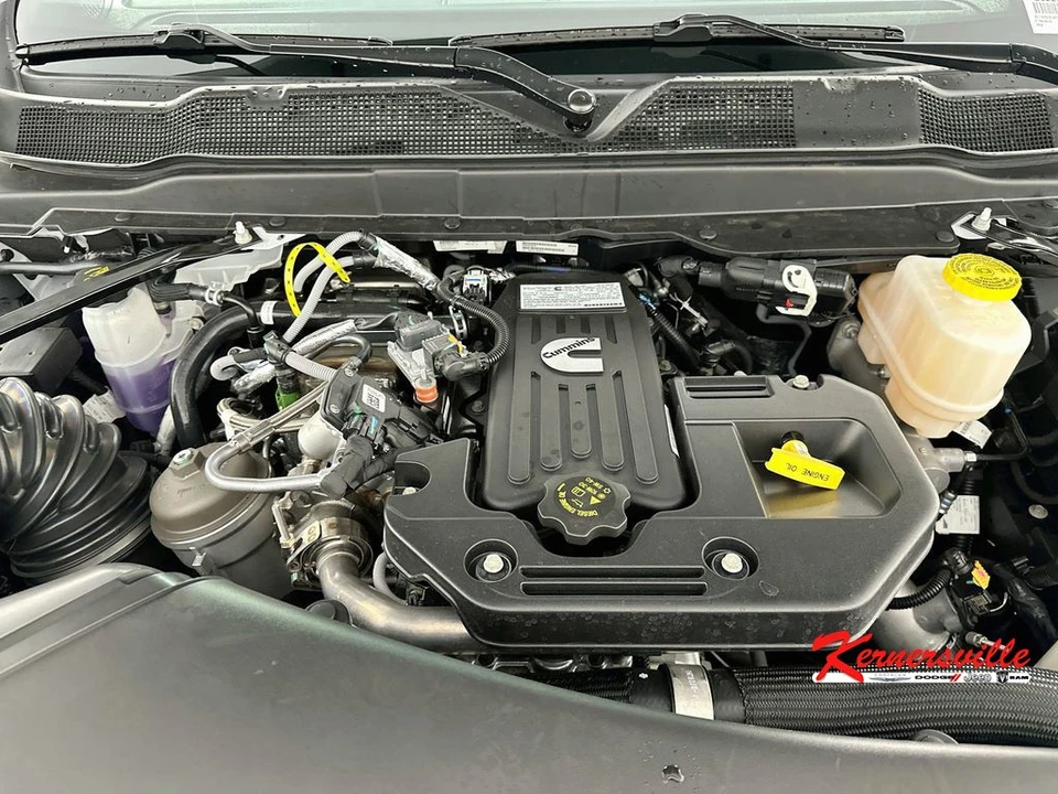 2026 Ram 4500 & 5500 - Image 17 of 21
