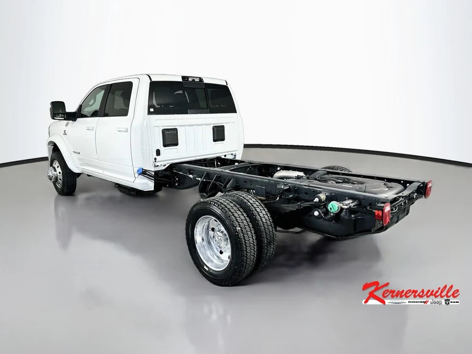 2026 Ram 4500 & 5500 - Image 5 of 21