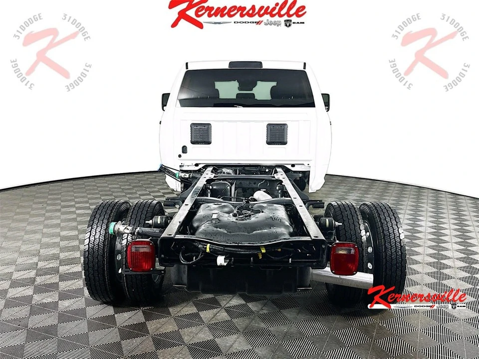 2026 Ram 4500 & 5500 - Image 6 of 20