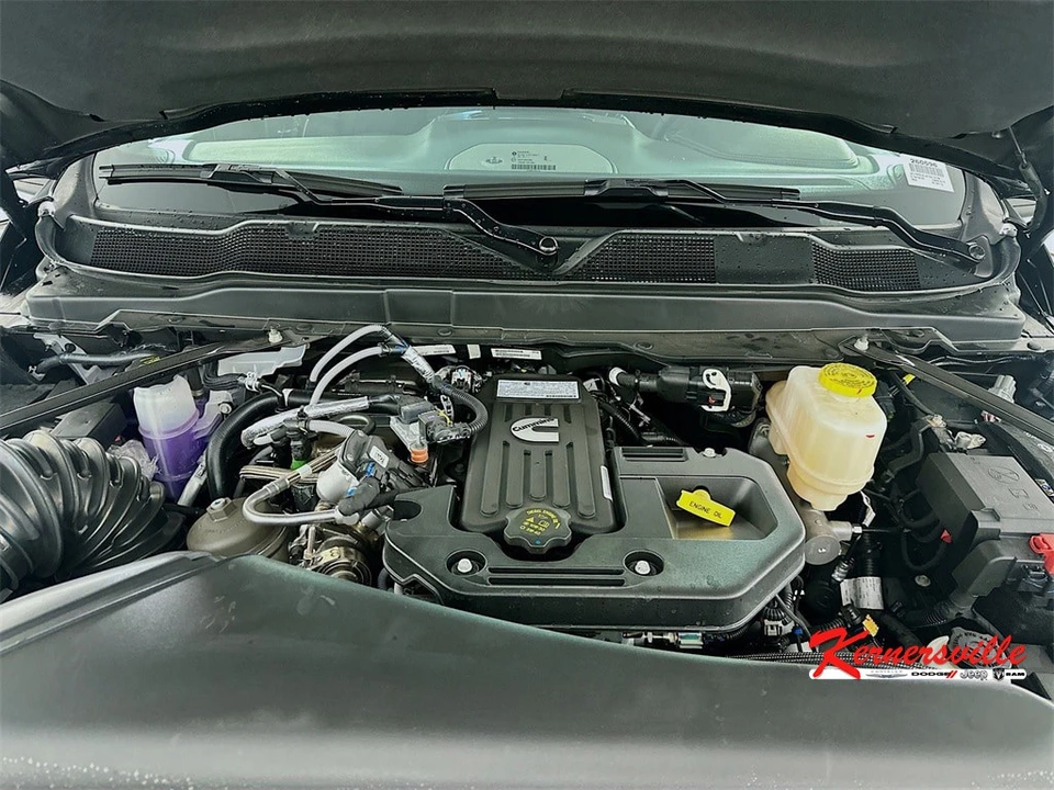 2026 Ram 4500 & 5500 - Image 16 of 19