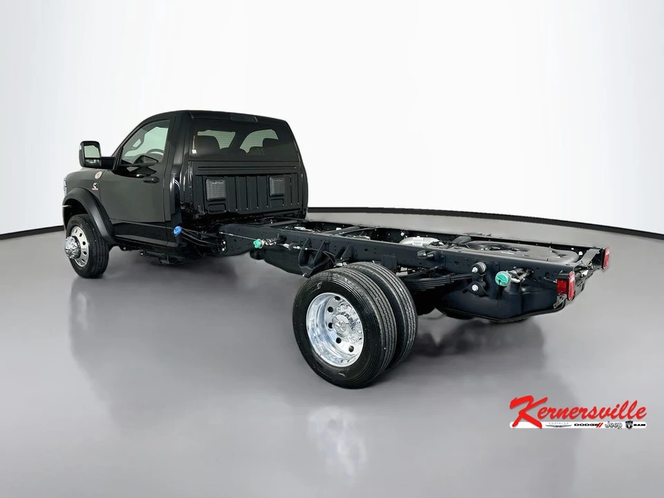 2026 Ram 4500 & 5500 - Image 5 of 21
