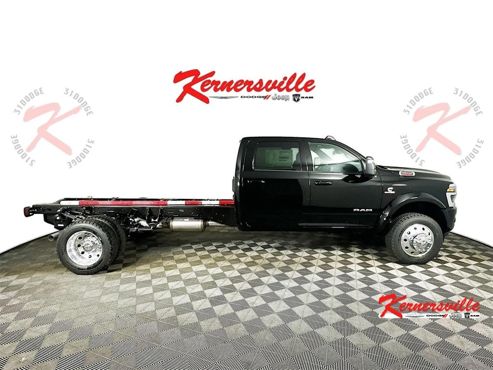 2026 Ram 4500 & 5500 - Image 8 of 12