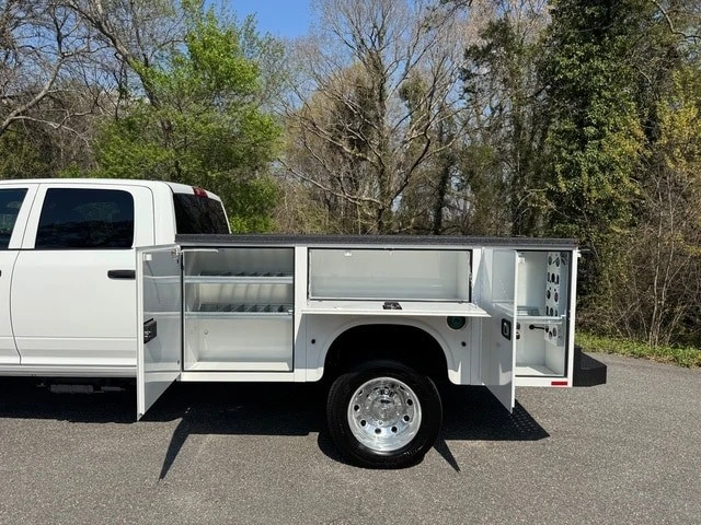 2026 Ram 4500 & 5500 - Image 12 of 21