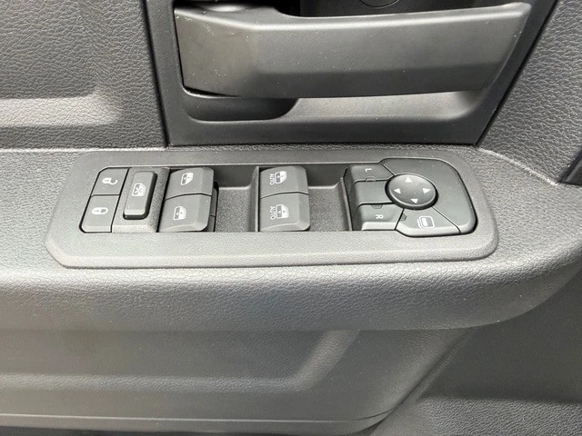 2026 Ram 4500 & 5500 - Image 16 of 21