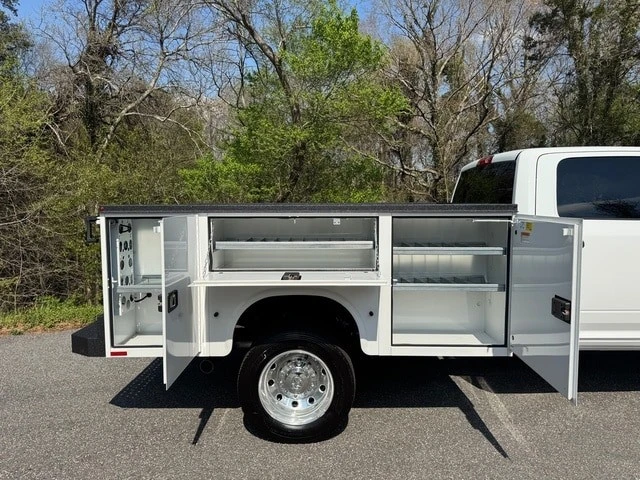 2026 Ram 4500 & 5500 - Image 8 of 21