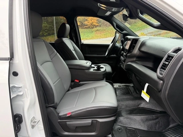 2026 Ram 4500 & 5500 - Image 20 of 21