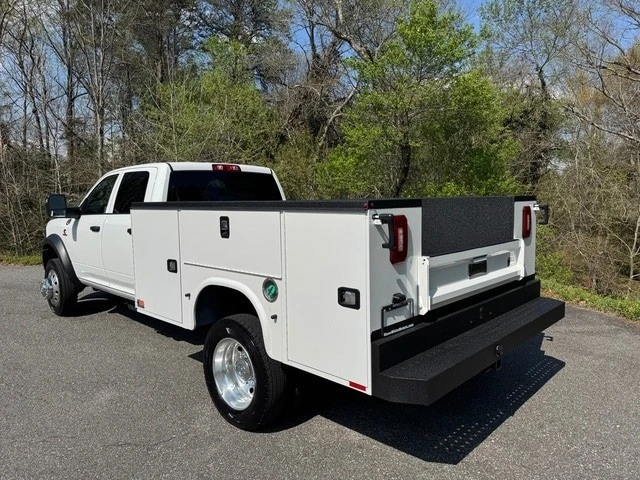 2026 Ram 4500 & 5500 - Image 11 of 21