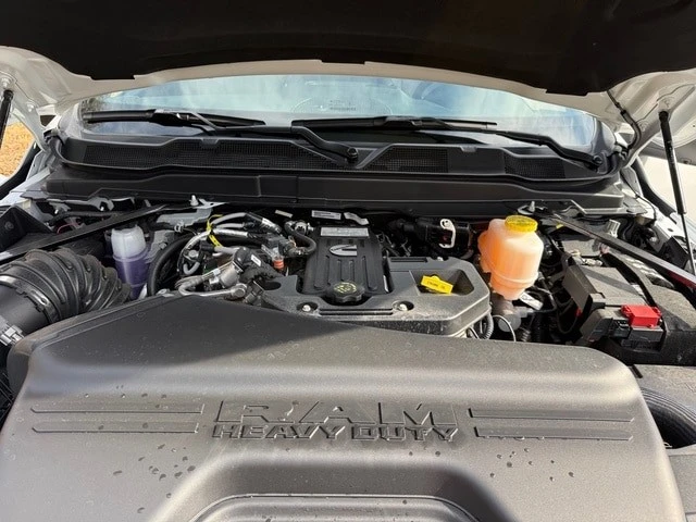 2026 Ram 4500 & 5500 - Image 12 of 21
