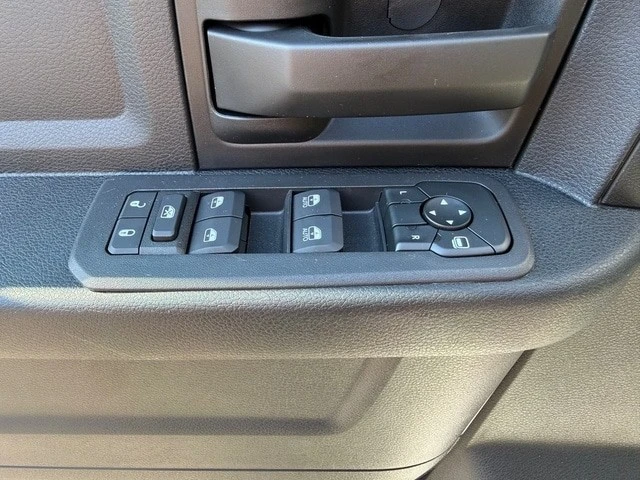 2026 Ram 4500 & 5500 - Image 15 of 21