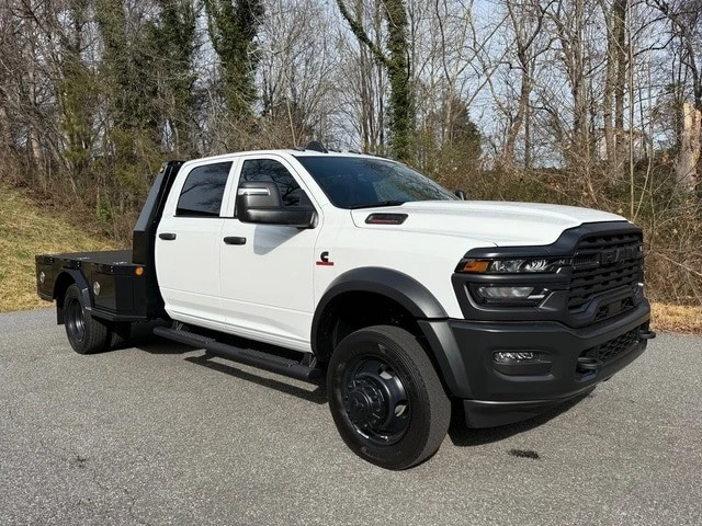 2026 Ram 4500 & 5500 - Image 5 of 21